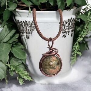5 For $25💫Wire Wrapped Unakite Stone Pendant
